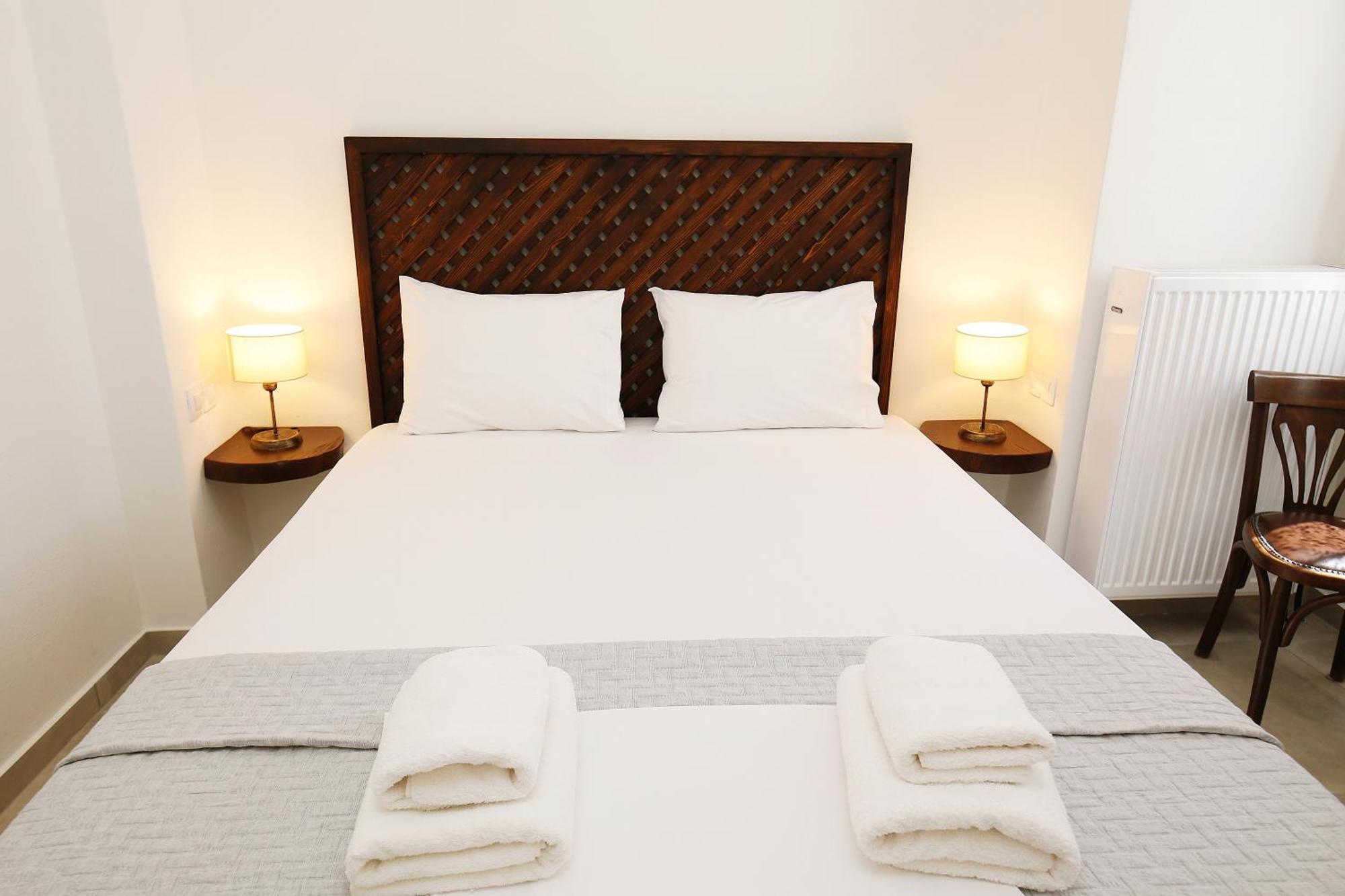 Marousos Central Guesthouse 波尔塔里亚 外观 照片