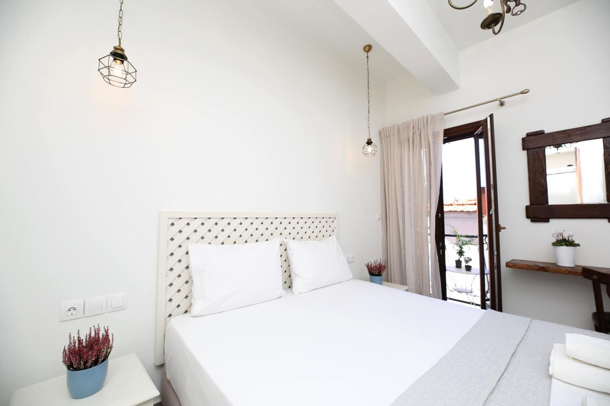 Marousos Central Guesthouse 波尔塔里亚 外观 照片