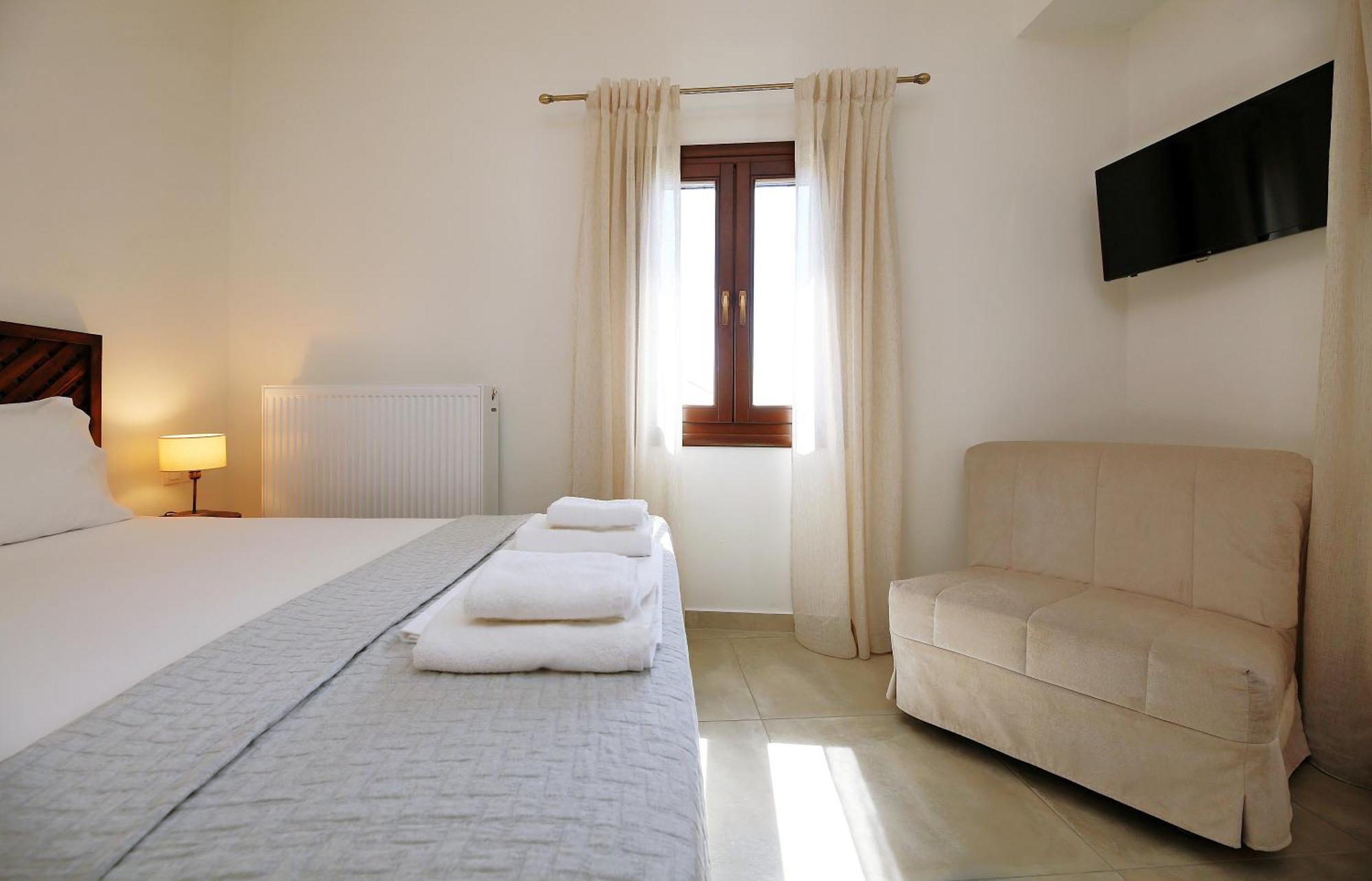 Marousos Central Guesthouse 波尔塔里亚 外观 照片