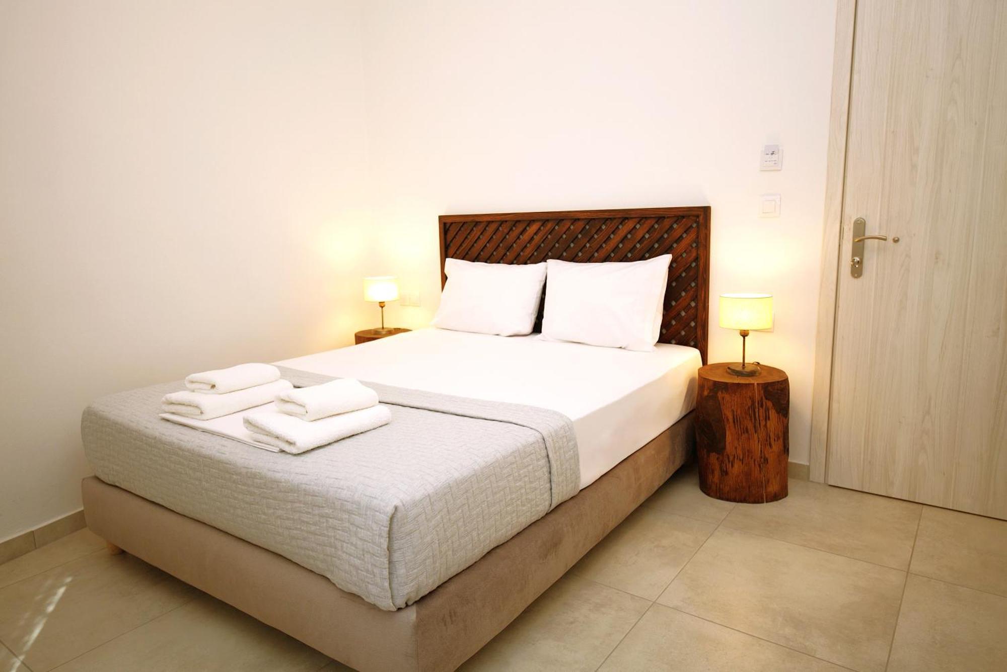 Marousos Central Guesthouse 波尔塔里亚 外观 照片